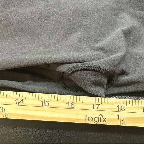 Lululemon Women’s Cropped Mid Rise Stretch Leggings Athletic Black Size 6 Gym - Picture 9 of 12